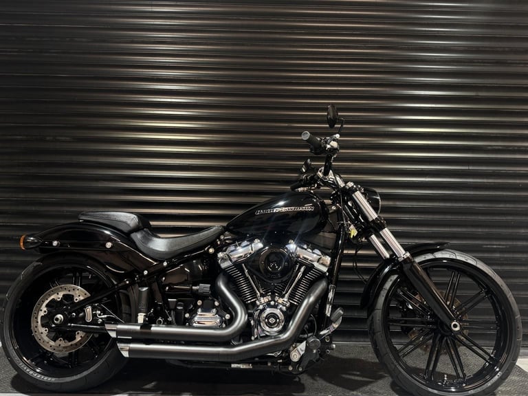 HARLEY-DAVIDSON SOFTAIL FXBRS Breakout 114ci Black