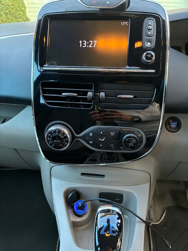 Renault, ZOE, Hatchback, 2015, Other, 1 (cc), 5 doors