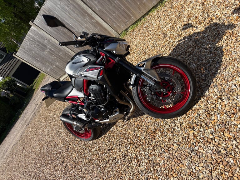 Kawasaki, Z, 2024, 948 (cc)