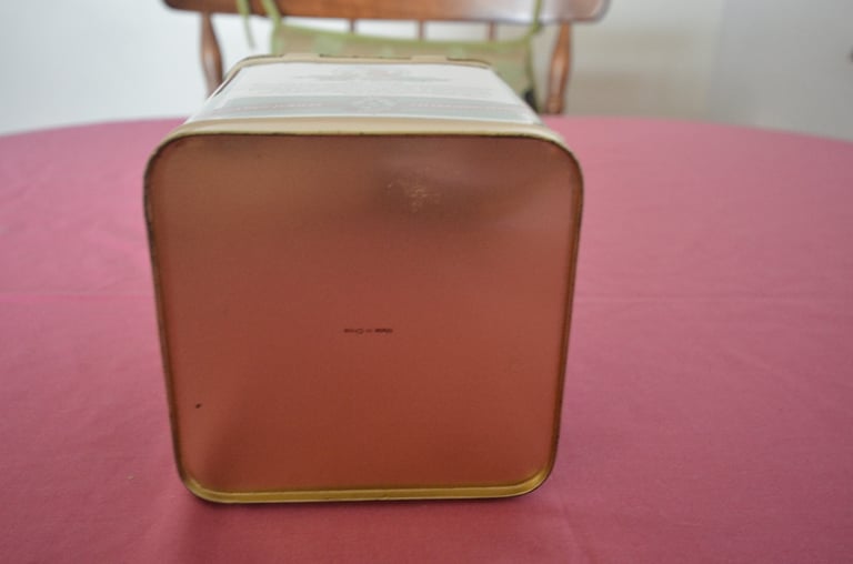 PG TIPS COLLECTABLES AND TETLEY TEA TIME OUT MUG