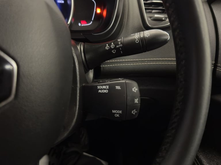 2019 Renault Grand Scenic 1.7 Blue dCi Signature MPV 5dr Diesel Manual Euro 6 (s/s) (120 ps) MPV ...