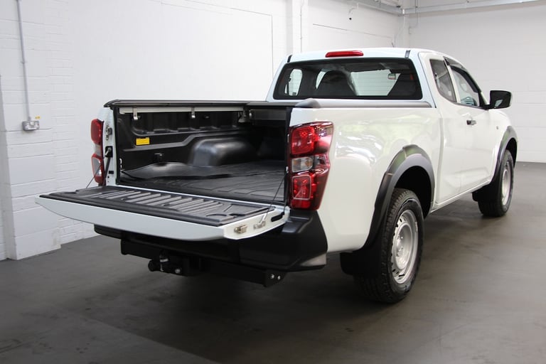 2025 Isuzu D-Max TD Utility Diff Lock Extended Cab 4x4 [205] (FREE MAINLAND UK DELIVERY !!) Pick ...