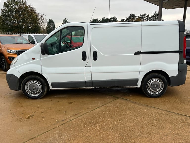 2010 Vauxhall Vivaro 2.0 2700 CDTi Panel Van 4dr Diesel Manual FWD L1 (215 g/km, 113 bhp) Panel V...
