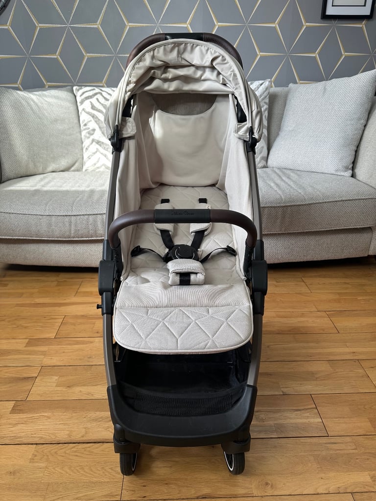 Silver Cross Clic Stroller with rain cover - Almond