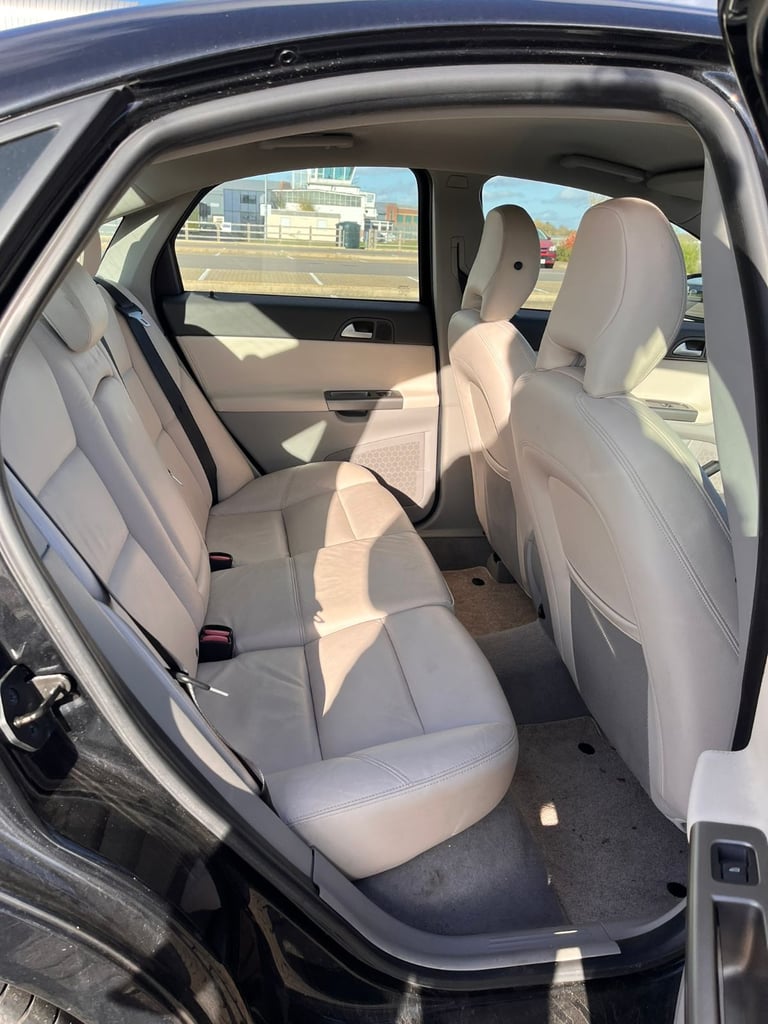 Volvo, S40, Saloon, 2011, Manual, 1560 (cc), 4 doors