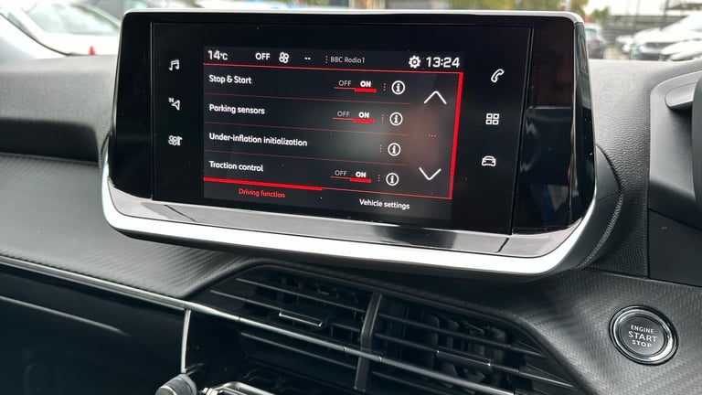 2021 Peugeot 2008 1.2 PureTech Allure Premium SUV 5dr Petrol Manual Euro 6 (s/s) (100 ps) SUV Pet...