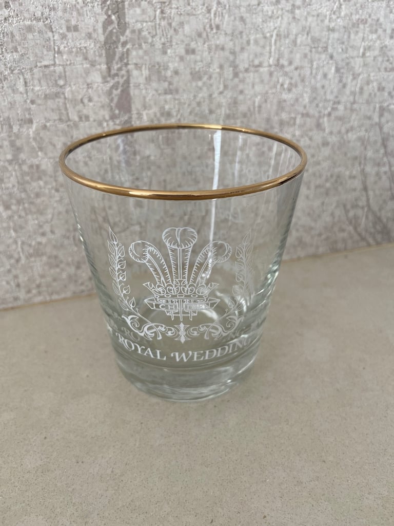 1981 & 2011 Royal Wedding Memorabilia 