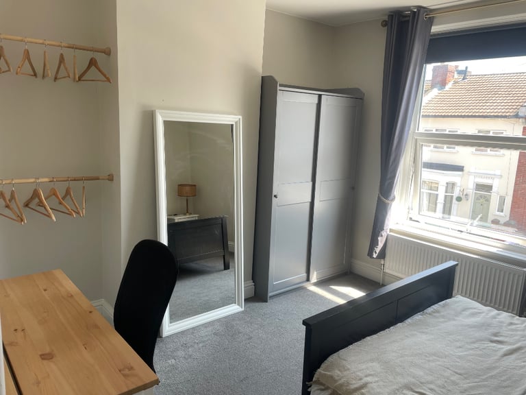 Double room in Southsea in newly refurbished house