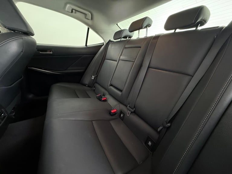 2018 Lexus IS 300h Executive Edition 4dr CVT Auto SALOON PETROL/ELECTRIC Automatic