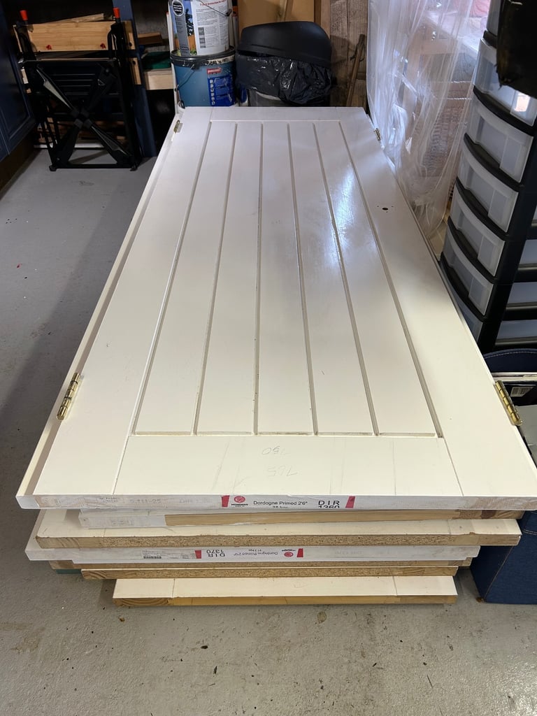 Nine White Internal Doors ( Howdens Dordogne Range)