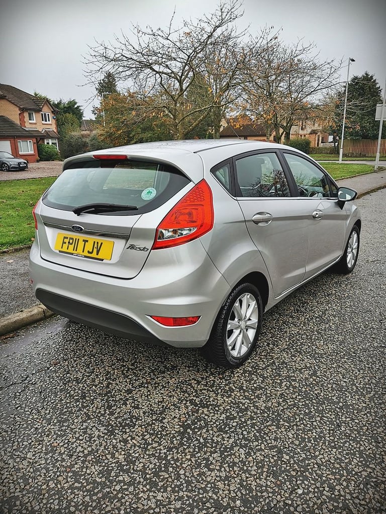 2011 FORD FIESTA ZETEC...ULEZ...1.2 PETROL...90 BHP...3 OWNERS...FSH...FULL MOT(NO ADVISORY)