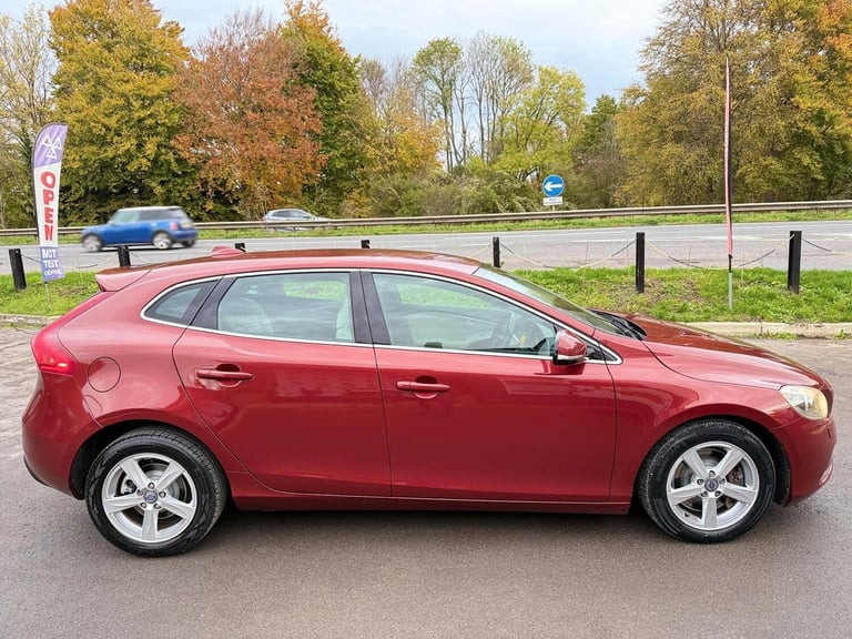 2013 Volvo V40 D3 SE 5dr Geartronic HATCHBACK Diesel Automatic