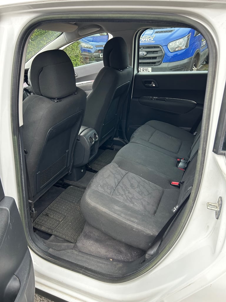 Peugeot, 3008, Hatchback, 2012, Manual, 1560 (cc), 5 doors