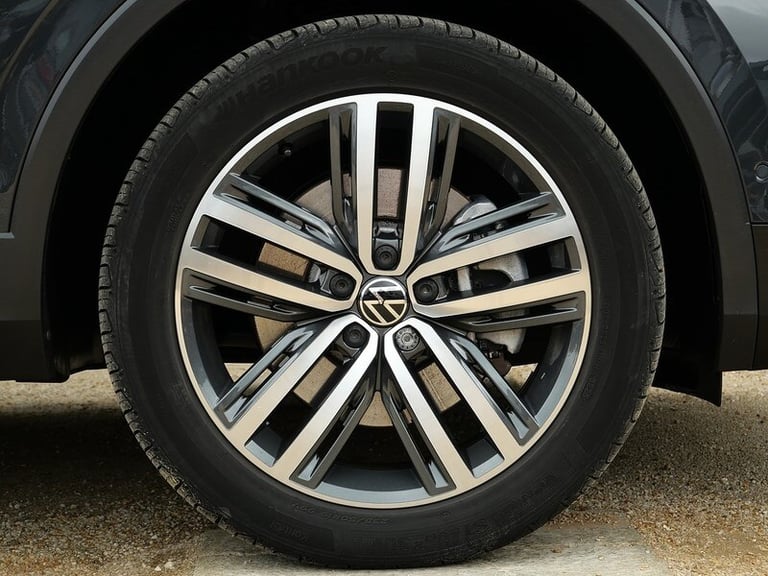 2023 Volkswagen Tiguan 1.4 TSI 13kWh Elegance SUV 5dr Petrol Plug-in Hybrid DSG Euro 6 (s/s) (245...
