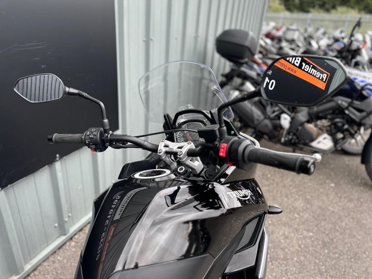 STUNNING LOW MILEAGE 2024/74 TRIUMPH TIGER 660 SPORT MOTORCYCLE 