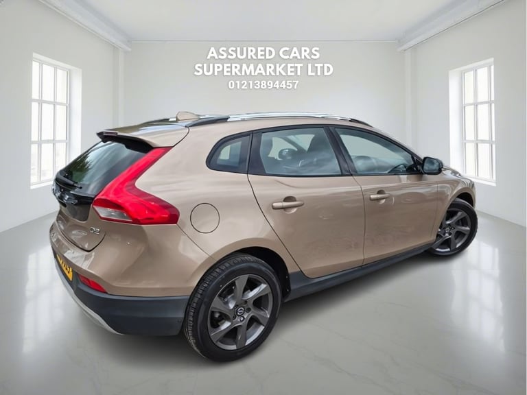 2015 VOLVO V40 CROSS COUNTRY 2.0 D2 LUX HATCHBACK 5DR DIESEL AUTO EURO 6 (S/S) (
