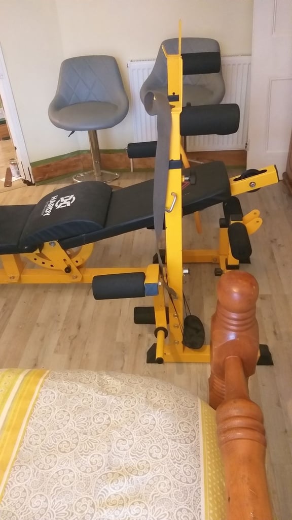 Multigym, solid frame, excellent with accessories 