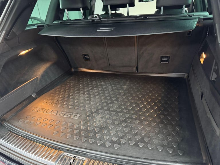 2015 Volkswagen Touareg 3.0 TDI V6 BlueMotion Tech R-Line Tiptronic 4WD Euro 6 (s/s) 5dr ESTATE D...