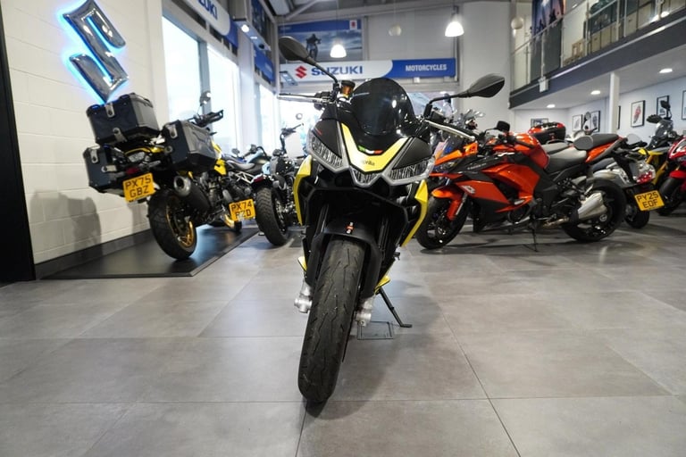 Aprilia Tuono 660, 2024, Yellow with just 1166miles