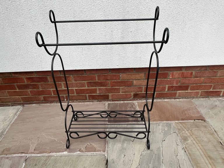 image for Free-standing wrought iron towel rail