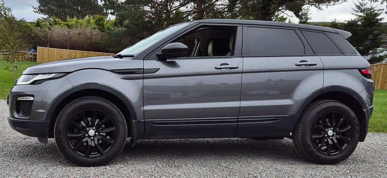LAND ROVER RANGE ROVER EVOQUE 2.0 eD4 SE Tech 2017