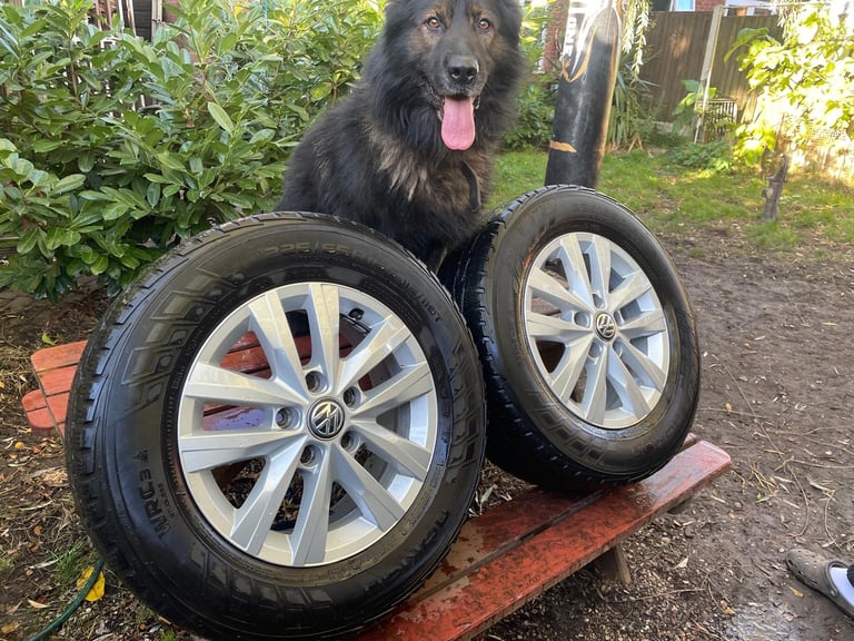 NOKIAN CAR TYRE WITH VW ALLOY