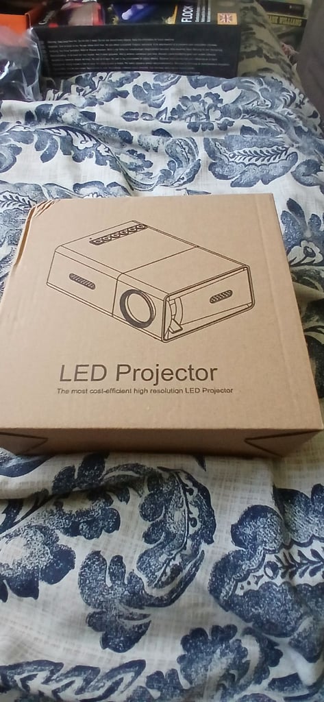 image for Led projecter new 