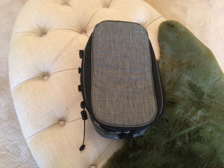 Bike Rear Rack Bag. Kalkhoff Onbag. Top Quality Item. With ‘Racktime’ Quick Fastener. New & Unused.