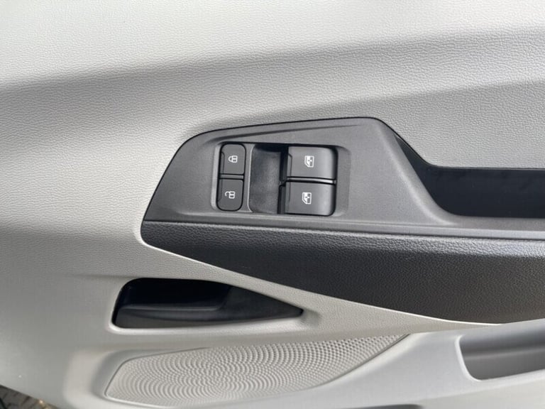 2024 Maxus Deliver 9 D20 Low Loader Diesel Manual