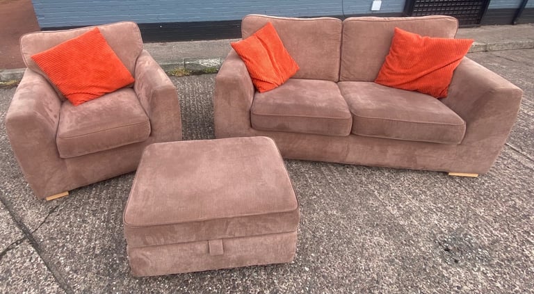 image for Sofa 3+1 Set Dfs FREE DELIVERY AVAILABLE 