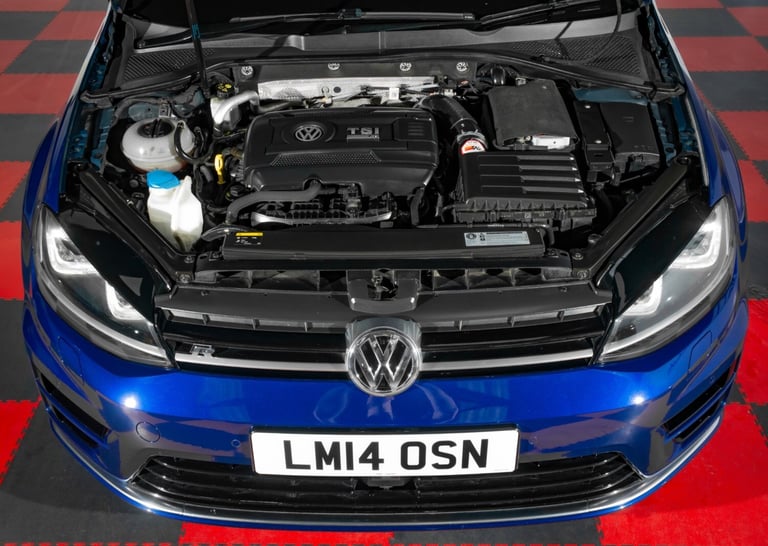 VOLKSWAGEN GOLF R 2.0 TSI R 300ps 5dr 4MOTION- FSH - 6 SPEED MANUAL - LAPIZ BLUE