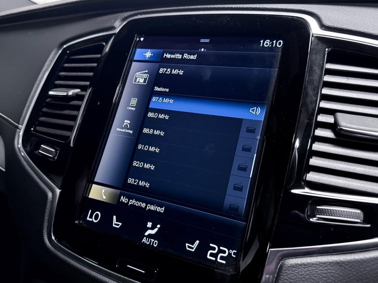 2022 Volvo XC90 2.0h T8 Recharge 18.8kWh R-Design SUV 5dr Petrol Plug-in Hybrid Auto 4WD Eu ESTAT...