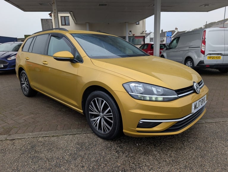 image for VOLKSWAGEN GOLF 2.0 TDI BlueMotion Tech SE Nav 2017