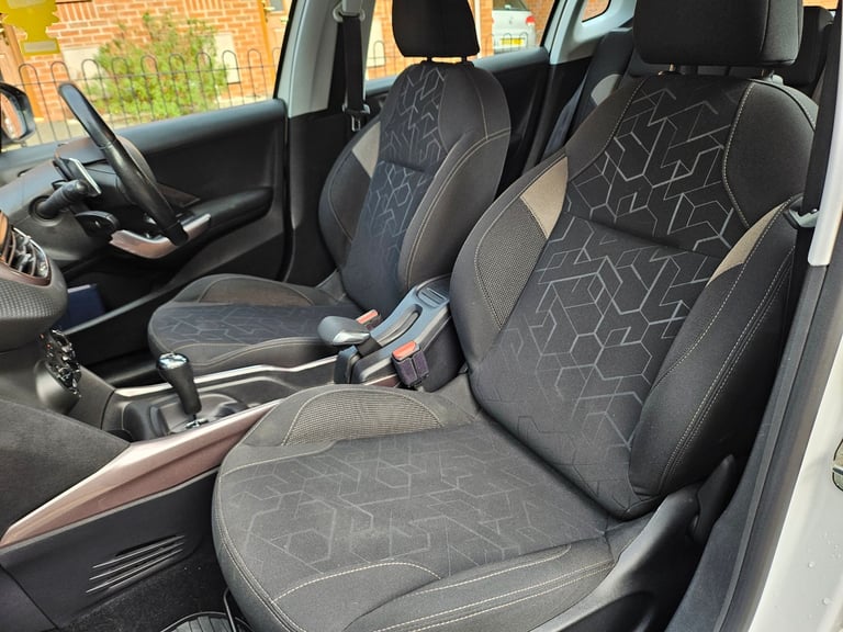 Peugeot 2008 Active, 1.6 Diesel, AUTOMATIC, 46K LOW MILEAGE!