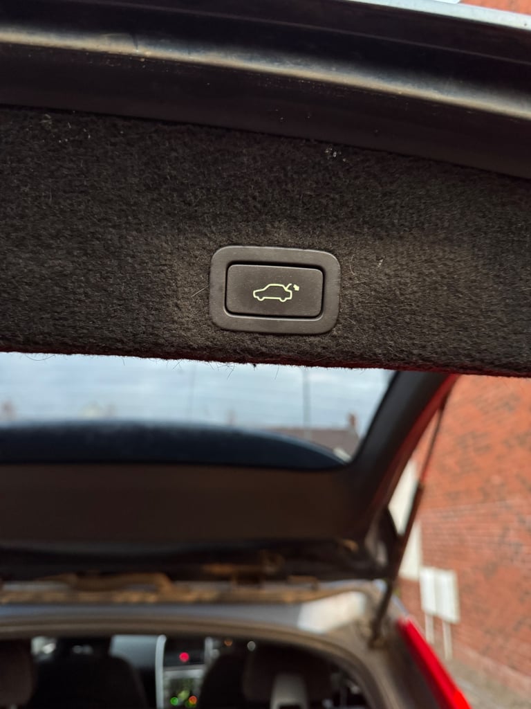 Volvo, XC60, Estate, 2010, Manual, 1984 (cc), 5 doors