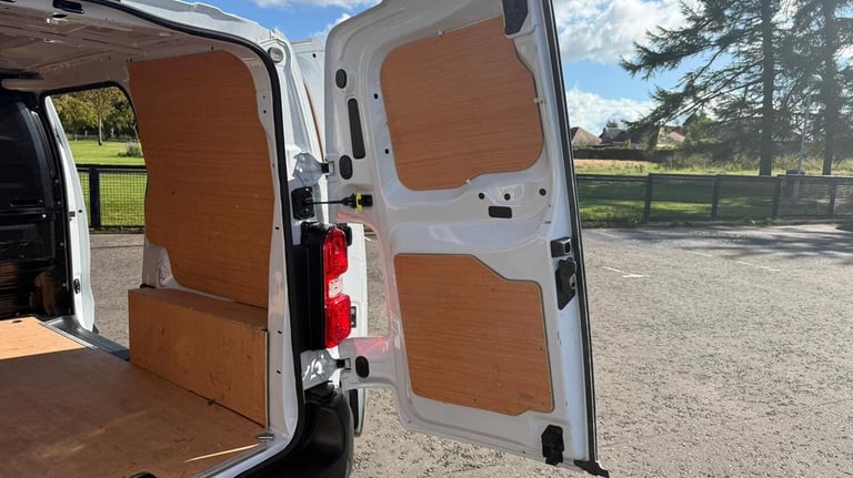 PEUGEOT EXPERT 1.5 BlueHDi 1000 Professional Premium + 2023