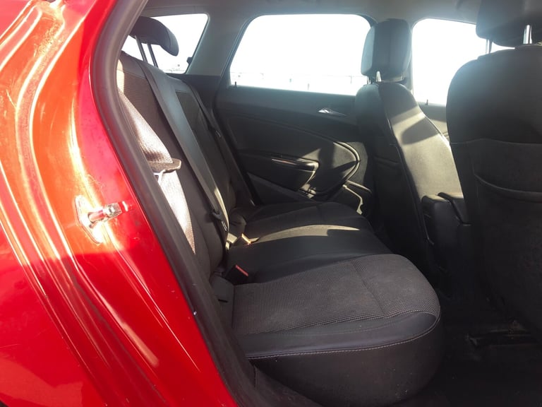 2011 Vauxhall Astra 1.6i 16V SE 5dr Auto ESTATE Petrol Automatic