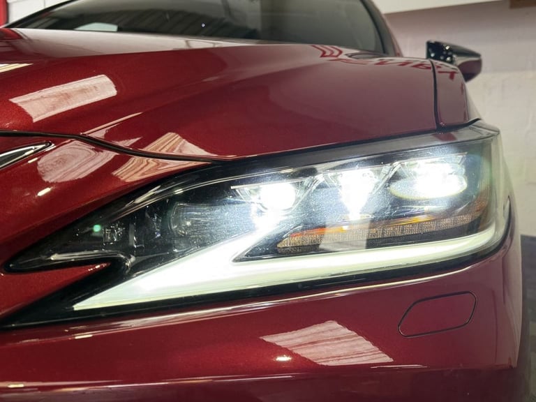 2019 Lexus ES 2.5 300h Saloon 4dr Petrol Hybrid E-CVT Euro 6 (s/s) (218 ps) Saloon PETROL/ELECTRI...