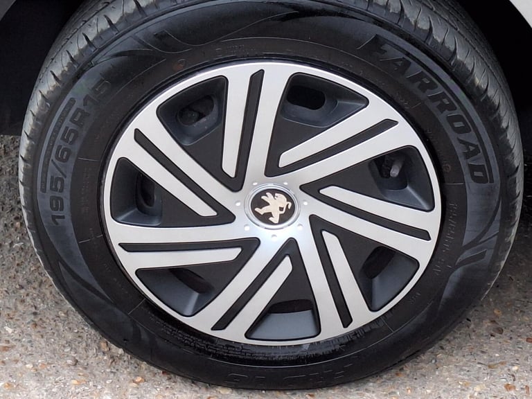 2017 Peugeot Partner 1.6 BlueHDi 651 Professional Panel Van 5dr Diesel Manual L1 (112 g/km, 73.9 ...