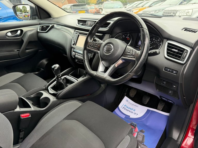 2017 Nissan Qashqai 1.5 dCi N-Connecta SUV 5dr Diesel Manual Euro 6 (s/s) (110 ps) SUV Diesel Manual