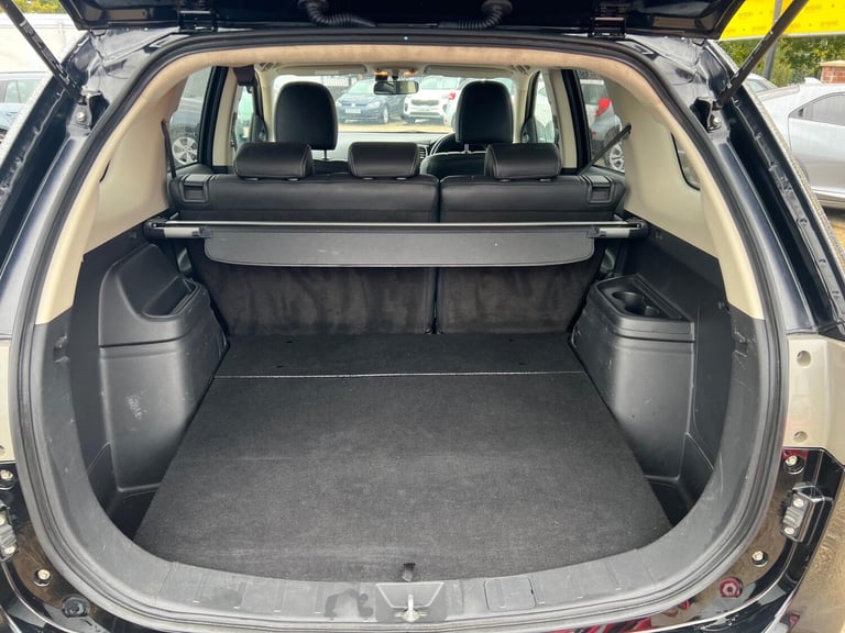  Mitsubishi Outlander 2.0h 12kWh GX3h CVT 4WD Euro 5 (s/s) 5dr Petrol/Electric Hybrid Automatic