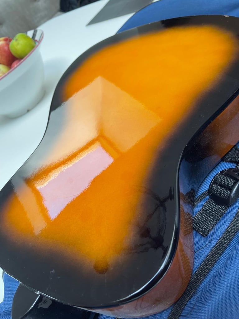 Junior 1/2 Classical Guitar Sunburst by Gear4music