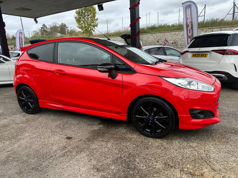 2014 Ford Fiesta 1.0 EcoBoost 140 Zetec S Red 3dr HATCHBACK Petrol Manual