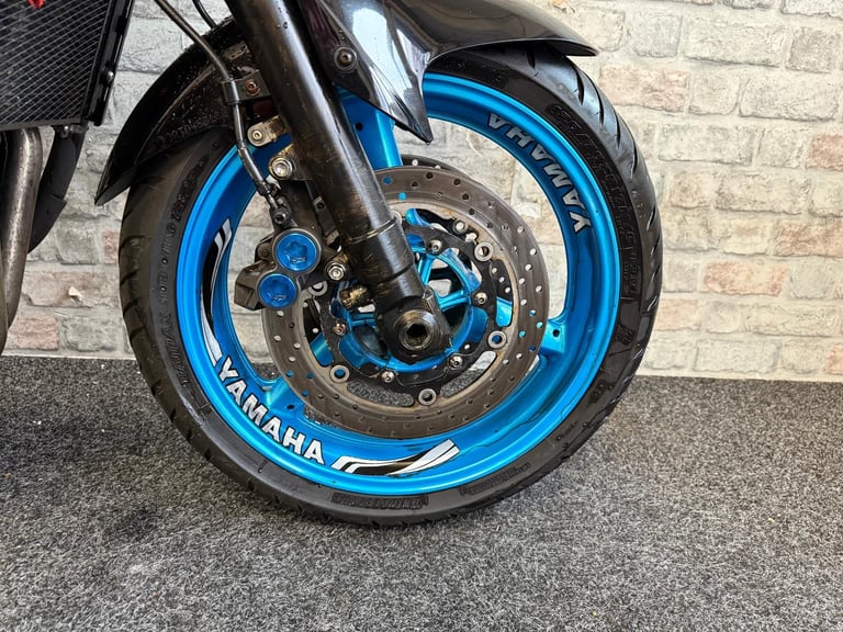 2003 Yamaha FZS 1000 Fazer - 21k miles - Long Mot - Lovely colour  