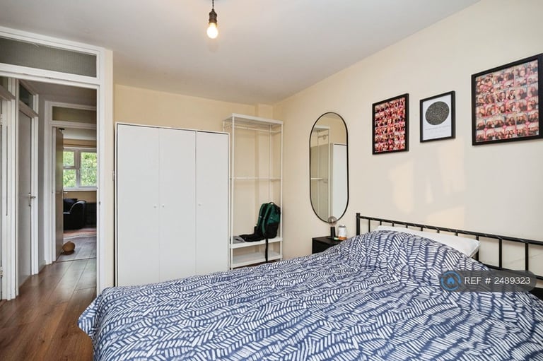 1 bedroom flat in Mill Court, London, E10 (1 bed) (#2489323)