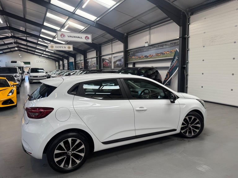 2022 Renault Clio 1.0 TCe Evolution Euro 6 (s/s) 5dr HATCHBACK Petrol Manual