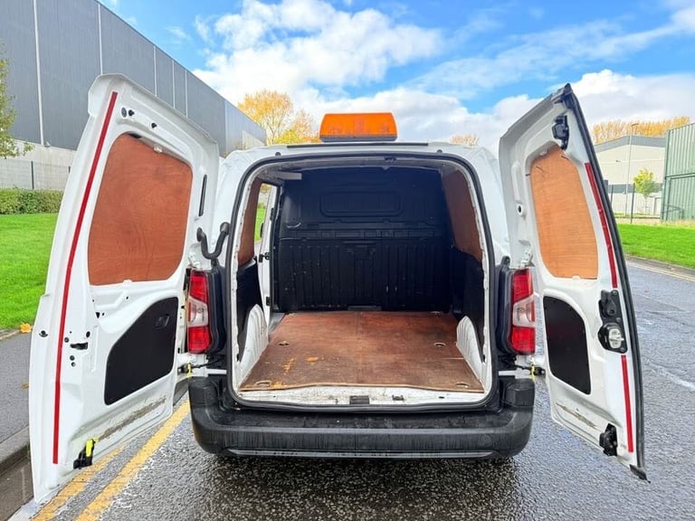 2019 Vauxhall Combo 2000 1.6 Turbo D 100ps H1 Edition Van, 79K MILES PANEL VAN Diesel Manual