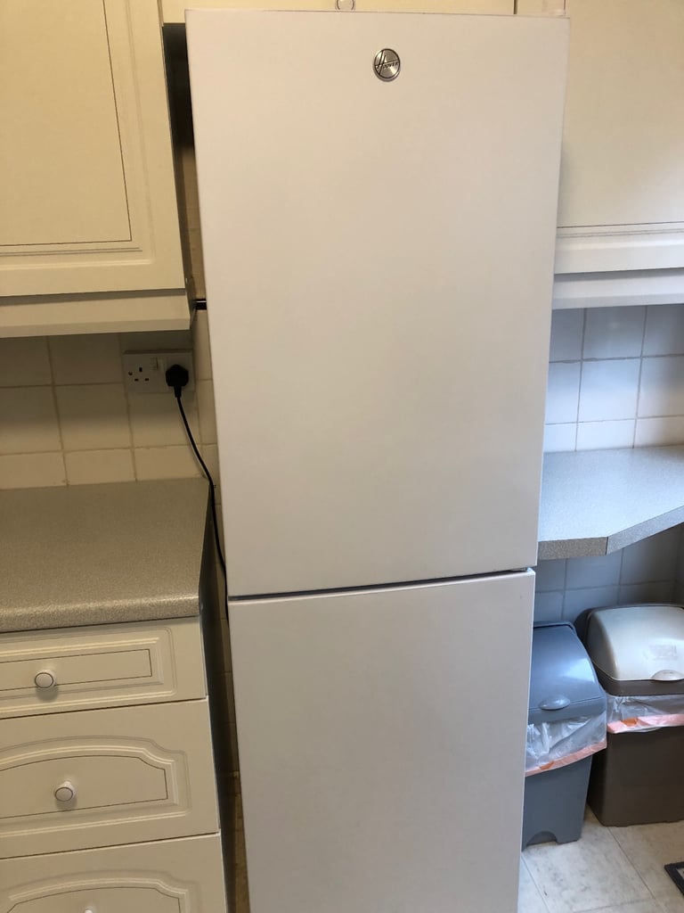 Hoover fridge freezer