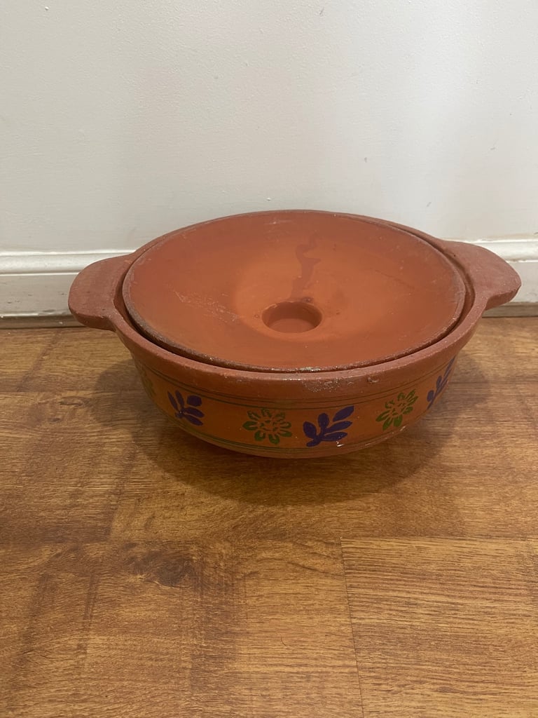 Large Clay Cooking Pot With Lid