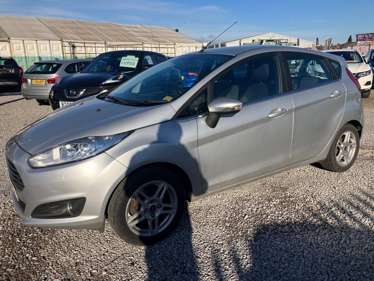 2014 Ford Fiesta 1.25 82 Zetec 5dr HATCHBACK PETROL Manual